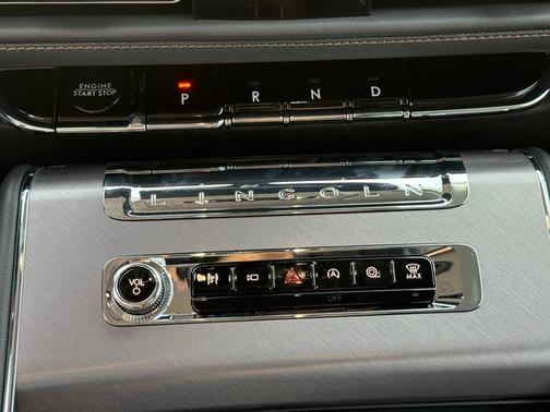 Whisper Blue Metallic Clearcoat 2026 Lincoln Aviator Premiere