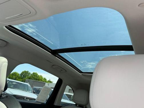 Whisper Blue Metallic Clearcoat 2026 Lincoln Nautilus Premiere