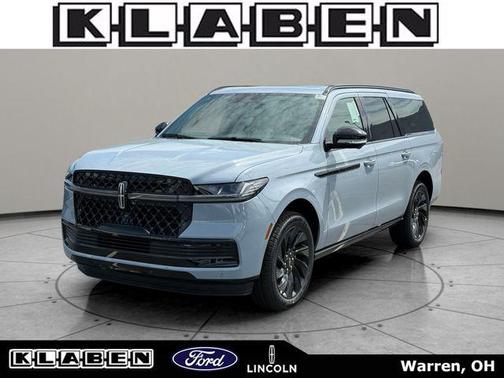 Gray Mist Metallic Tri-Coat 2026 Lincoln Navigator Reserve