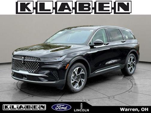 Infinite Black Metallic Clearcoat 2026 Lincoln Nautilus Premiere