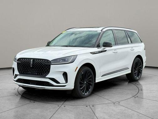 Pristine White Metallic Tri-Coat 2026 Lincoln Aviator Reserve AWD