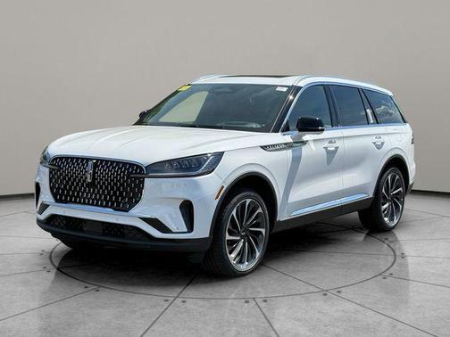 Pristine White Metallic Tri-Coat 2026 Lincoln Aviator Reserve AWD