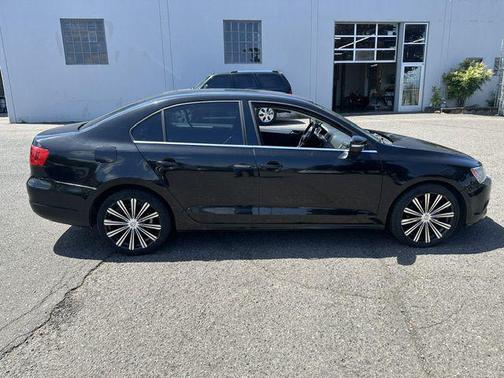 Black Uni 2013 Volkswagen Jetta SE