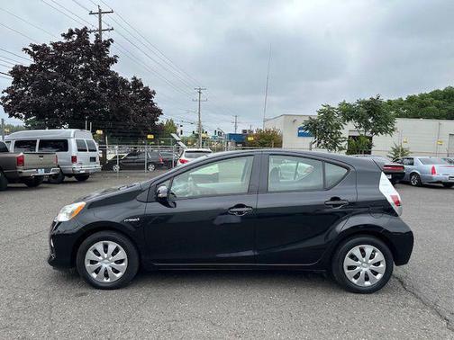 2014 Toyota Prius c Two