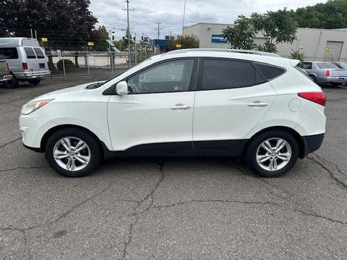 2011 Hyundai TUCSON GLS