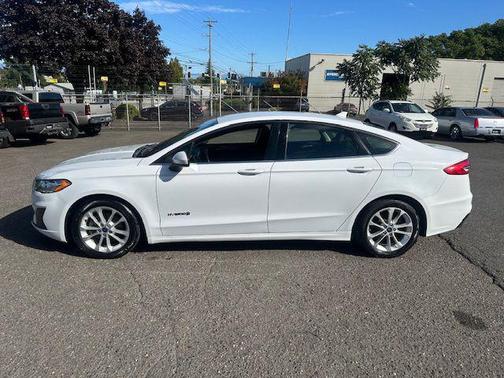 2019 Ford Fusion Hybrid SE