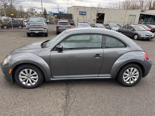 2014 Volkswagen Beetle Auto 1.8T Entry