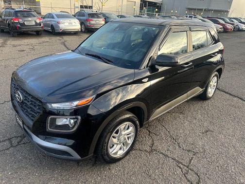 2021 Hyundai VENUE SE