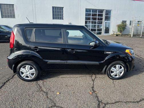 2013 Kia Soul Base