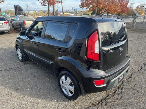 2013 Kia Soul Base