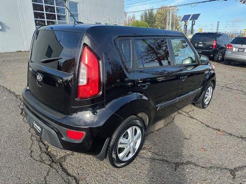 2013 Kia Soul Base