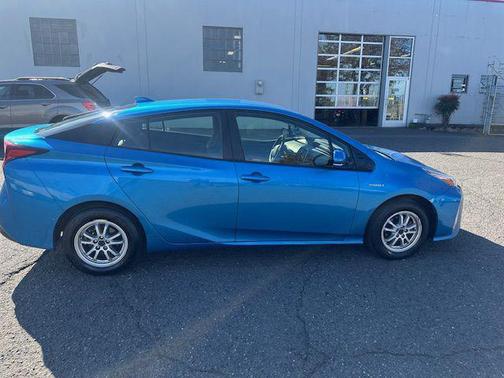 2019 Toyota Prius XLE