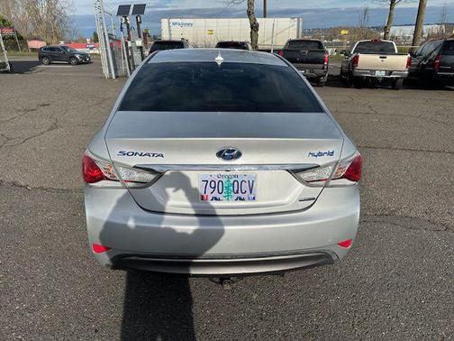 2015 Hyundai SONATA Hybrid Limited