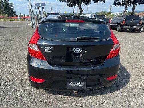 2012 Hyundai Accent GLS
