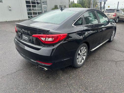 2016 Hyundai SONATA Sport