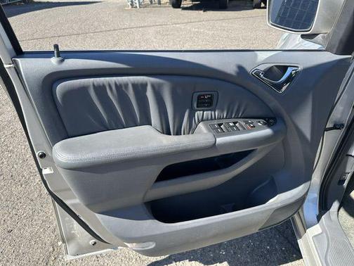 Silver Pearl Metallic 2007 Honda Odyssey Touring