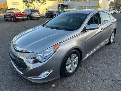 2013 Hyundai SONATA Hybrid Base