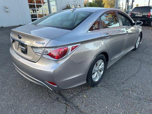 2013 Hyundai SONATA Hybrid Base