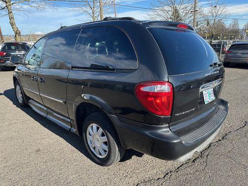 2006 Chrysler Town & Country Touring