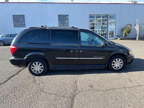 2006 Chrysler Town & Country Touring