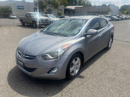 Titanium Gray Metallic 2013 Hyundai ELANTRA GLS