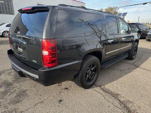 2011 Chevrolet Suburban 1500 LTZ