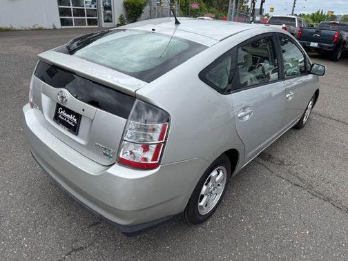 Millennium Silver 2004 Toyota Prius Base