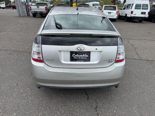 Millennium Silver 2004 Toyota Prius Base