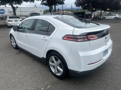 WHITE 2014 Chevrolet Volt Base
