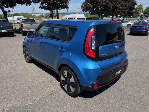 Caribbean Blue 2016 Kia Soul +