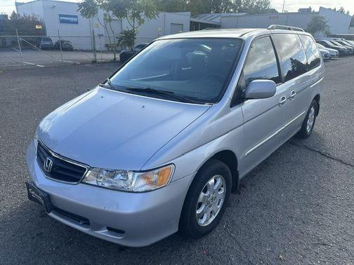 Starlight Silver Metallic 2002 Honda Odyssey EX