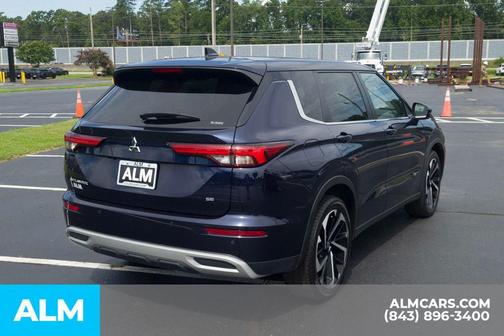 2023 Mitsubishi Outlander SE