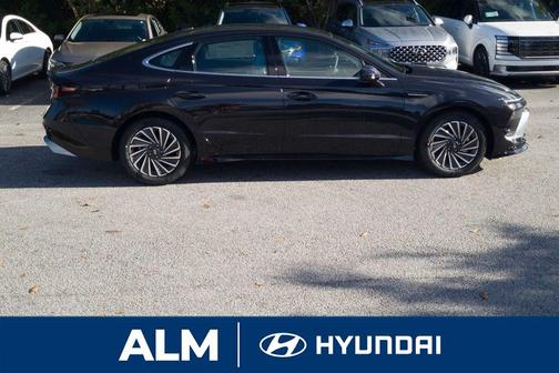 2025 Hyundai SONATA Hybrid SEL