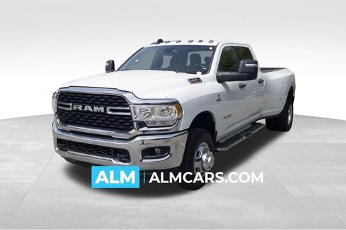 Bright White Clearcoat 2024 RAM 3500 Big Horn