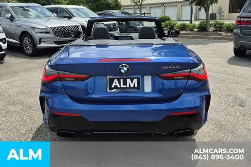 Portimao Blue Metallic 2021 BMW M440 i