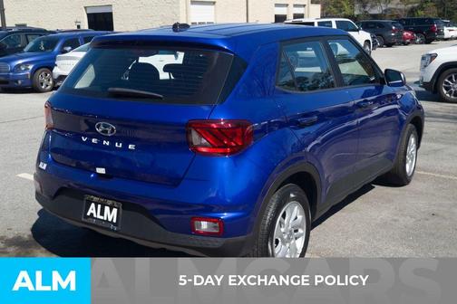 2025 Hyundai VENUE SE