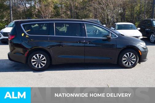 2022 Chrysler Pacifica Hybrid Touring L