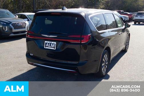 2022 Chrysler Pacifica Hybrid Touring L