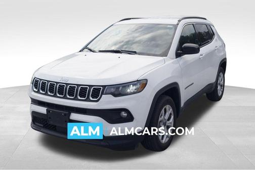 Bright White Clearcoat 2025 Jeep Compass Latitude