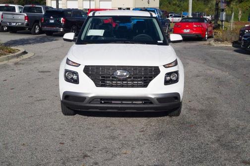 Lunar White 2026 Hyundai VENUE SE