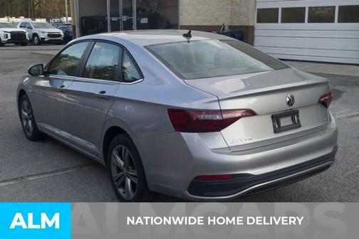 Pyrite Silver Metallic 2024 Volkswagen Jetta 1.5T SE