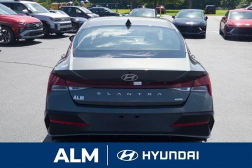 2025 Hyundai ELANTRA HEV Limited