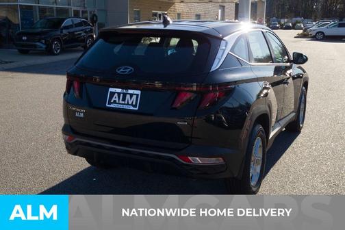 2024 Hyundai TUCSON SE