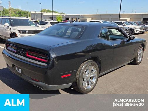 Pitch Black Clearcoat 2015 Dodge Challenger SXT