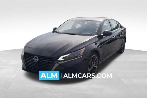 Super Black Clearcoat 2024 Nissan Altima 2.5 SR