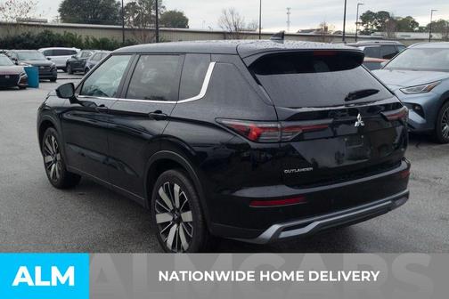 2025 Mitsubishi Outlander SE