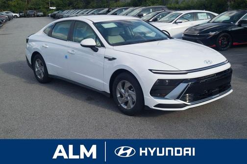 2025 Hyundai SONATA SE