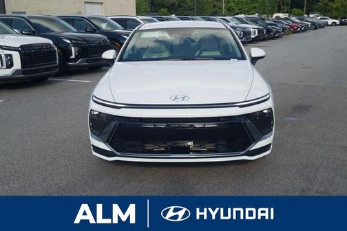 2025 Hyundai SONATA SE