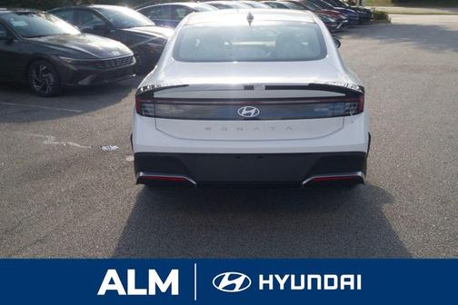 2025 Hyundai SONATA SE