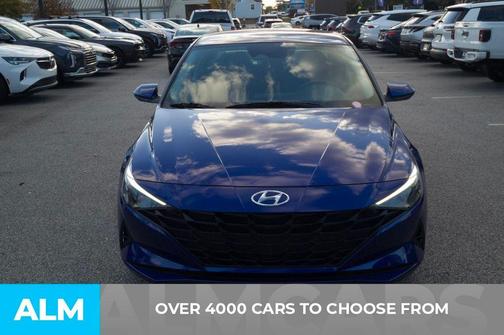 2023 Hyundai ELANTRA SE